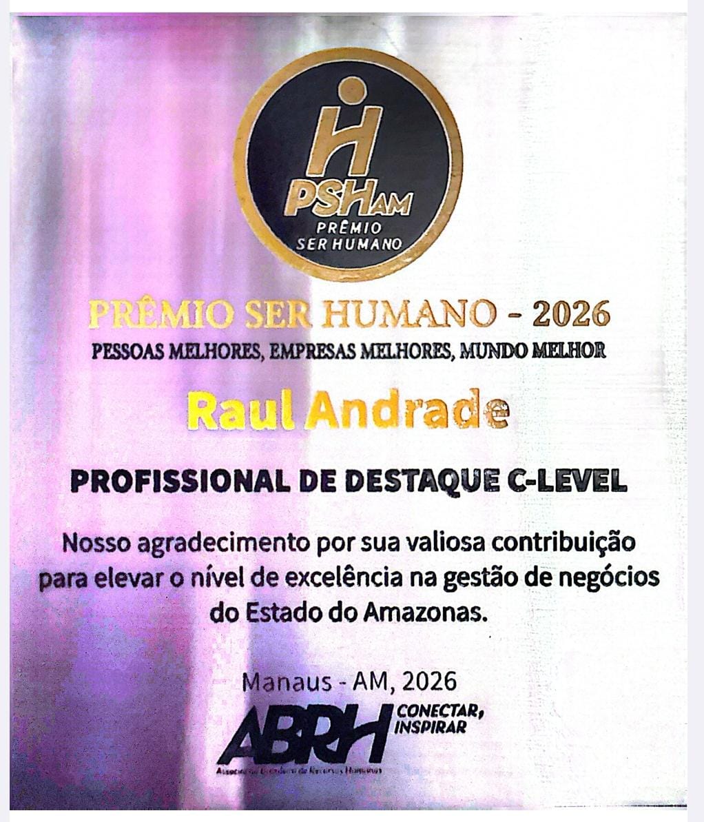Placa do Prêmio Ser Humano 2026 entregue a Raul Andrade como Profissional de Destaque C-Level